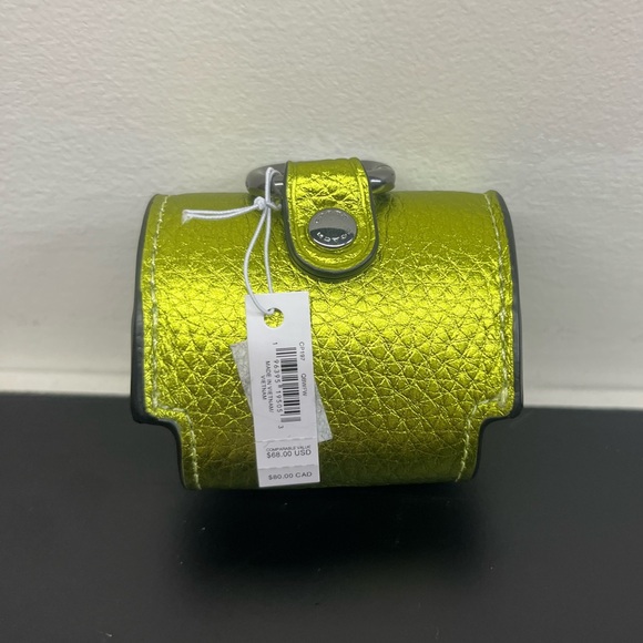 NWT Coach Outlet Large Wireless Earbud Pro Case - Picture 4 of 5